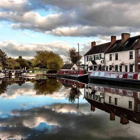 Fergies Canal Side Cottage Уорик Экстерьер фото